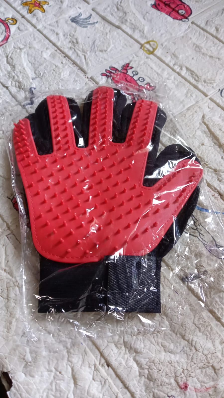 0639 1 Pc Red True Touch used in all kinds of household and official kitchen places specially for washing and cleaning utensils and more (1 Pc Red) 0639 1 Pc Red True Touch used in all kinds of household and official kitchen places specially for washing and cleaning utensils and more (1 Pc Red)